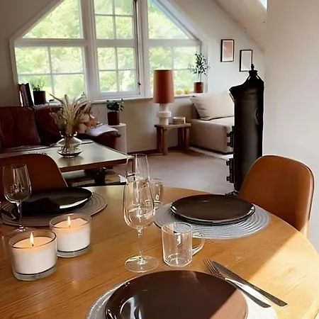 Charming By The Sea 公寓