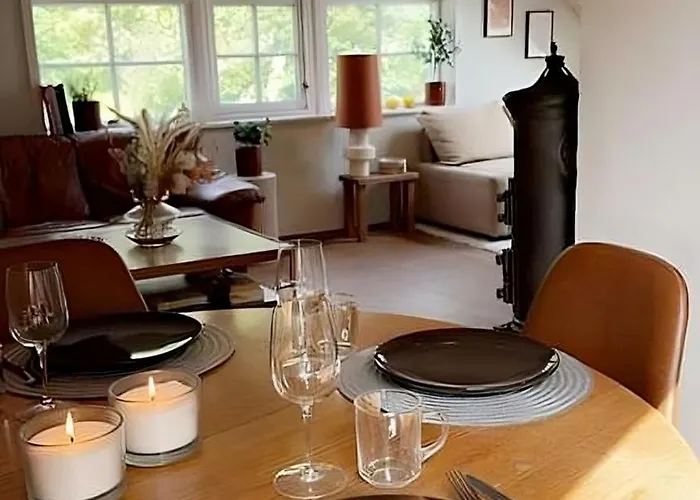 Charming By The Sea דירה