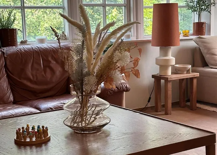 Charming By The Sea דירה *